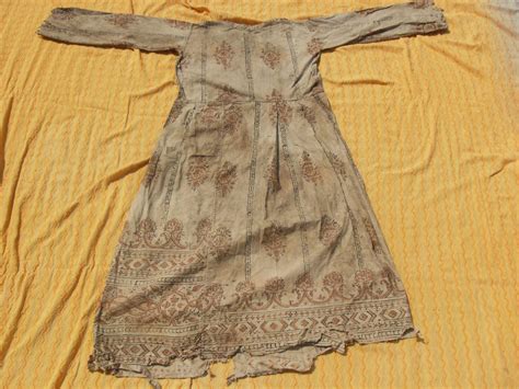 A Persian Cloth Thread Robe 12th Century For Sale