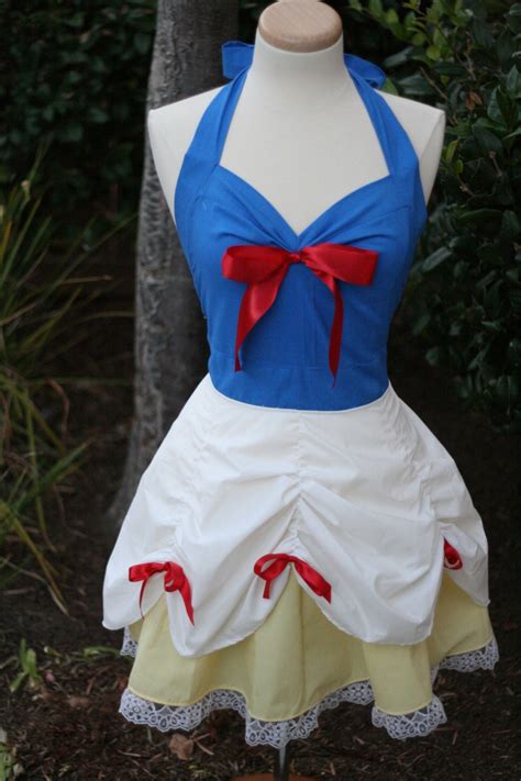 Womens Disney Character Vintage Apron Snow White