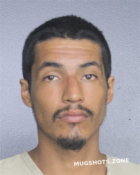 FERNANDEZ GONZALEZ ALFONSO ROBERTO 09 18 2021 Broward County Mugshots