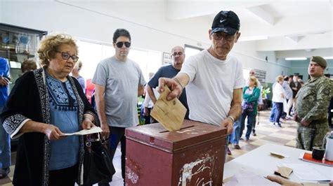 Comienza El Escrutinio De Las Elecciones Presidenciales En Uruguay Rt