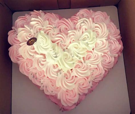 Heart Shaped Rosette Cake Heart Cupcakes Cake Cupcake Cake Designs