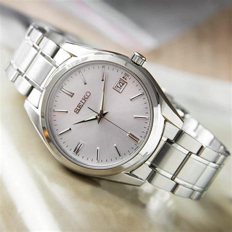 Seiko Sur P Quartz Silver Dial Sapphire Crystal Glass Silver Tone