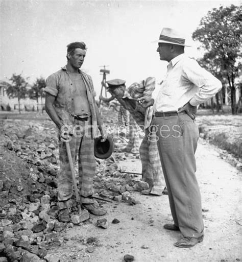 Life Of Male Inmates Florida Chain Gang