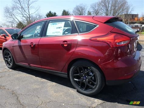 2016 Ruby Red Ford Focus Se Hatch 112284788 Photo 4