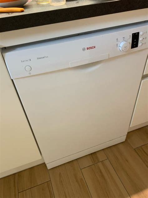 Pomivalni stroj Bosch Serie 2 SilencePlus SMS25AW05E/48