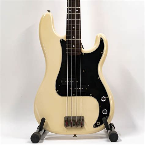 Tokai Pb Hard Puncher P Bass With Gigbag White Reverb