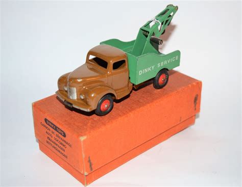 DINKY TOYS 25 X : Breakdown Lorry, tow truck in green an… | Drouot.com