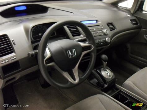 Gray Interior 2010 Honda Civic DX-VP Sedan Photo #44745300 | GTCarLot.com