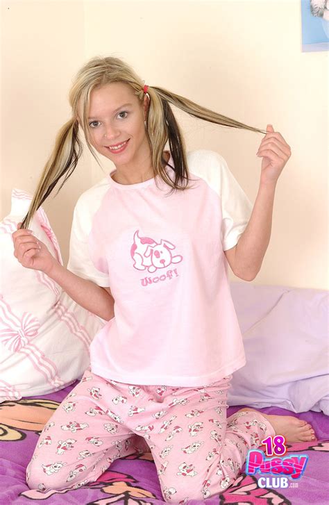 ERIKA NG5465 0001 Porn Pic