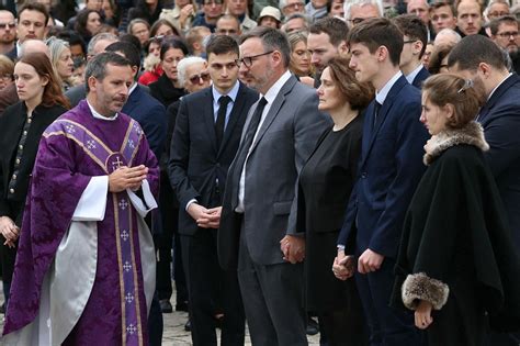 Meurtre De Philippine Aux Fun Railles Lhommage Poignant De Ses Proches