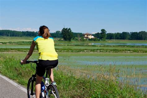 L Italia Monta In Sella L Estate Del Cicloturismo Vale Miliardi