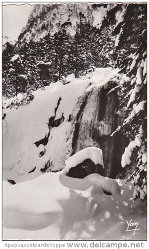 France Cauterets Cascade Du Pont D Espagne Sous La Neige Photo Europe