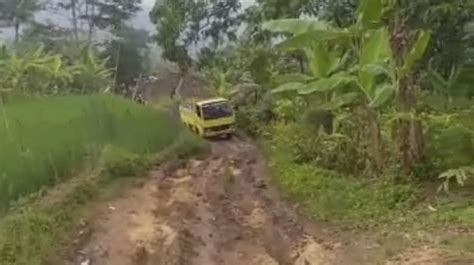 Belasan Tahun Jalan Antar Desa Kecamatan Di Cianjur Ini Tak Tersentuh