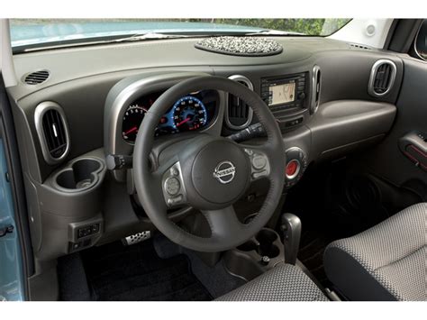 2014 Nissan Cube: 65 Interior Photos | U.S. News