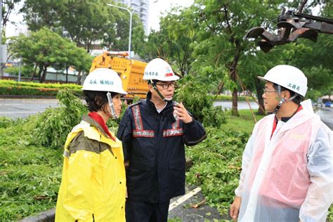 陳其邁市長巡視海葵颱風恢復作業慰勞同仁辛勞 蕃新聞