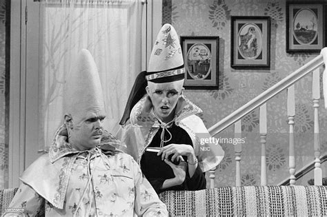 Dan Aykroyd as Beldar Conehead, Laraine Newman as Connie Conehead... News Photo - Getty Images