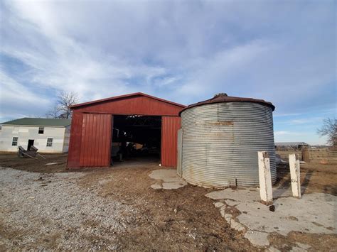 Circa 1998 Amish Farmhouse For Sale W Barn Outbuildings And Pond On 20