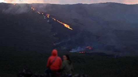 VIDÉO La Réunion les images saisissantes de l éruption effusive