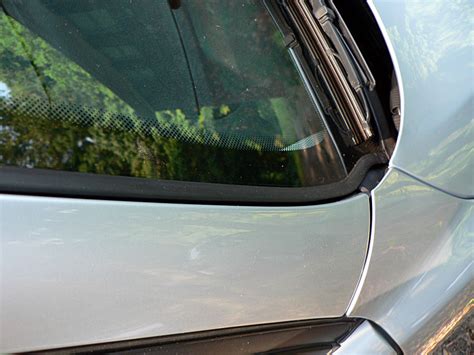 windshield trim   question