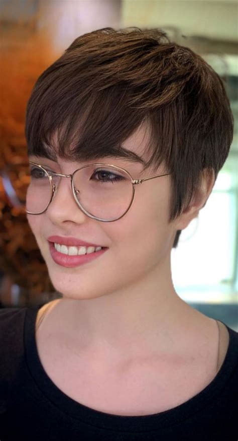 Best Short Hair With Bangs Cute Pixie With Long Fringe