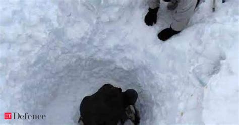 Siachen Avalanche Soldier Pulled Out Alive After Being Buried For 6