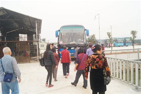 Jiangmen, China: Tour Group Editorial Image - Image of transport ...