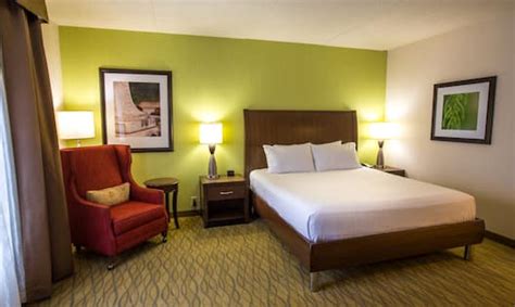 Hotel near Penn State - Hilton Garden Inn Guest Rooms