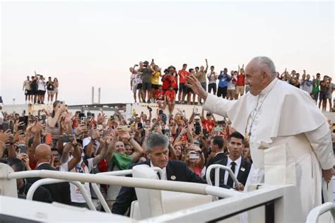 At World Youth Day Vigil Pope Francis Urges Catholics To Be ‘roots Of