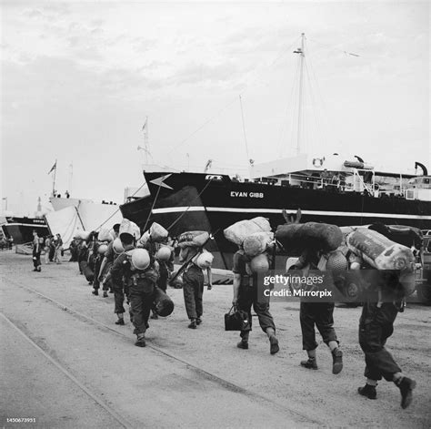 Suez Crisis 1956 The First British Troops To Leave Port Said Under