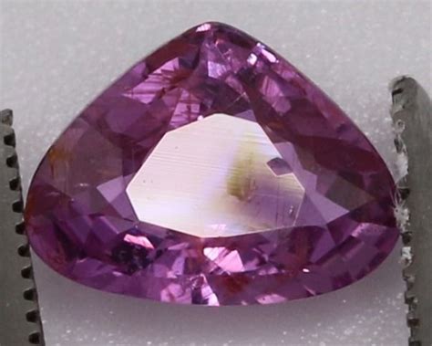 Intense Vivid Pink Purplish Sapphire 1 31 Ct Catawiki