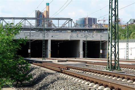 Tunnel Nord S D Fernbahn