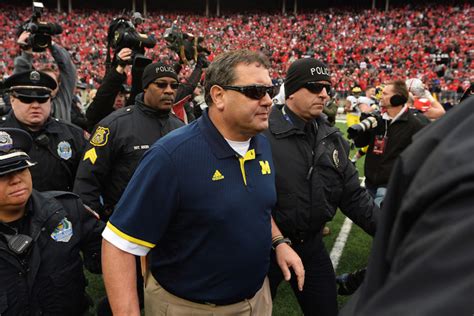 Brady Hoke Receives Standing Ovation At Michigan Football Banquet