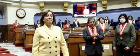 Dina Boluarte Se Juramenta Como Primera Presidenta De Perú