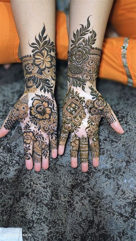 Dubai mehendi design front hand | Latest mehndi designs hands, Latest ...