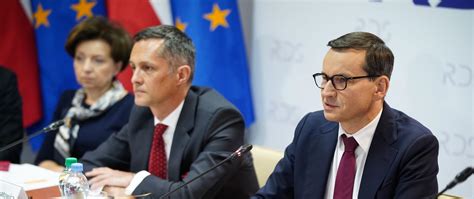 Posiedzenie RDS z udziałem premiera Mateusza Morawieckiego i minister