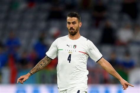 Leonardo Spinazzola Injury Italy Star Has Operation On Ruptured