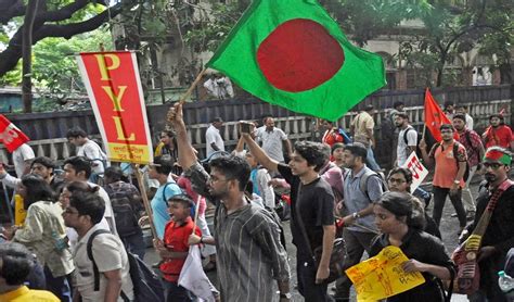 Bangladesh Violence Violence Continues In Bangladesh India On Alert