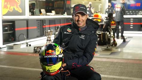 “checo” Pérez Lanza Concurso Para Diseñar Su Casco Del Gp De México