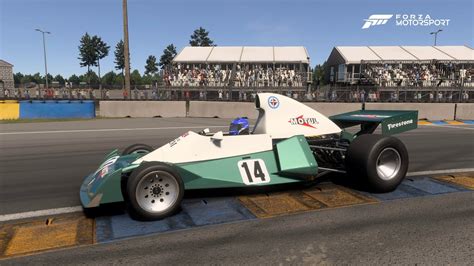 Forza Motorsport BRM 14 Team Motul P201 1974 Car Test Drive