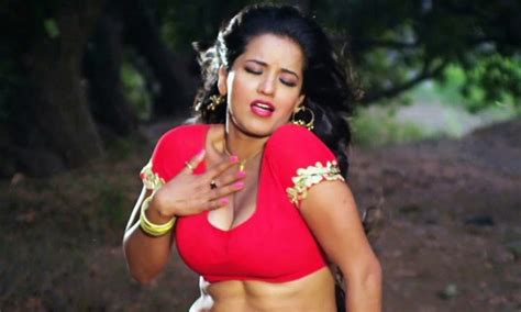 Bhojpuri Actress Mona Lisa Hot Photos Photos Indiatimes