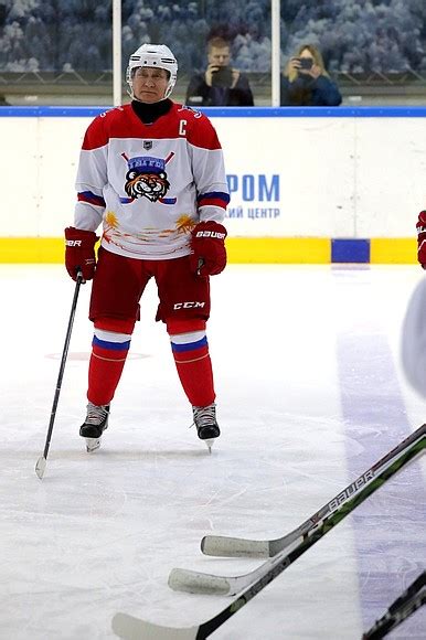 Presidents of Russia and Belarus took part in a friendly ice hockey ...