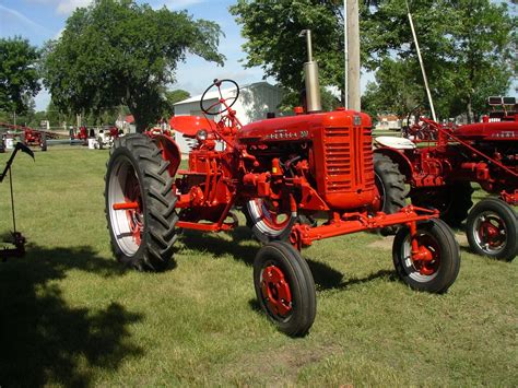 Farmall 200 Tractor Parts