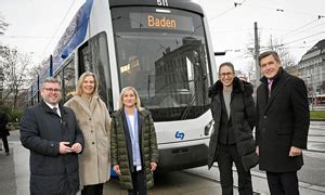 Lok Report Sterreich Neue Badner Bahn Startet In Den Regelbetrieb