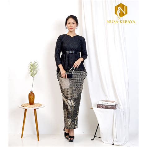 Jual Setelan Kebaya Wisuda Set Rok Span Batik Bahan Brukat Premium