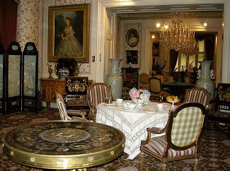 Victorian Furniture: History & Styles | Study.com