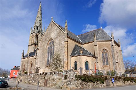 Nos Dimanches Patrimoine Un Chevalier Enterr Pr S De L Glise Saint