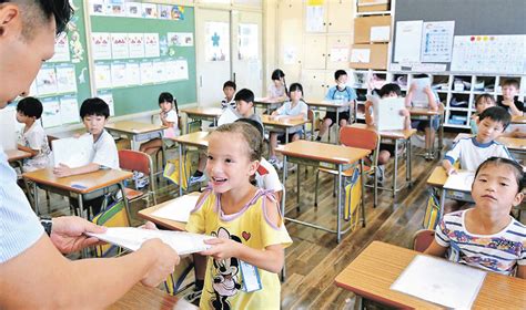 さあ夏休み！ 群馬県内35市町村の小中学校で終業式 上毛新聞社のニュースサイト