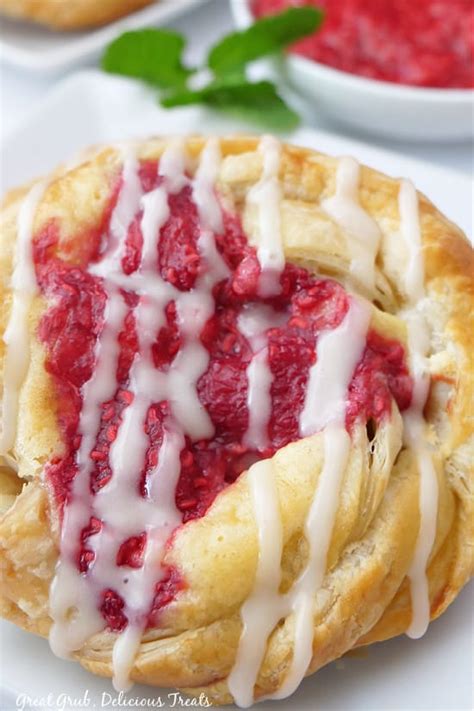 Raspberry Danish With Cream Cheese Great Grub Delicious Treats