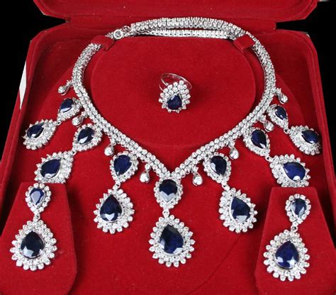 Indian Fine Jewellery ~ Jewellery India