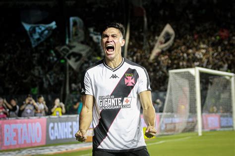 Btb Vasco J Tem O Primeiro Jogador Que Deve Sair Em Supervasco